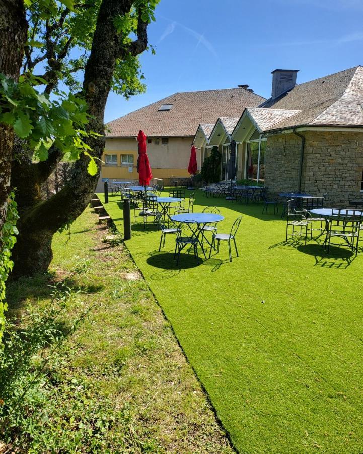 Hotel Causse Comtal Rodez, The Originals Relais Gages-le-Haut Exterior photo